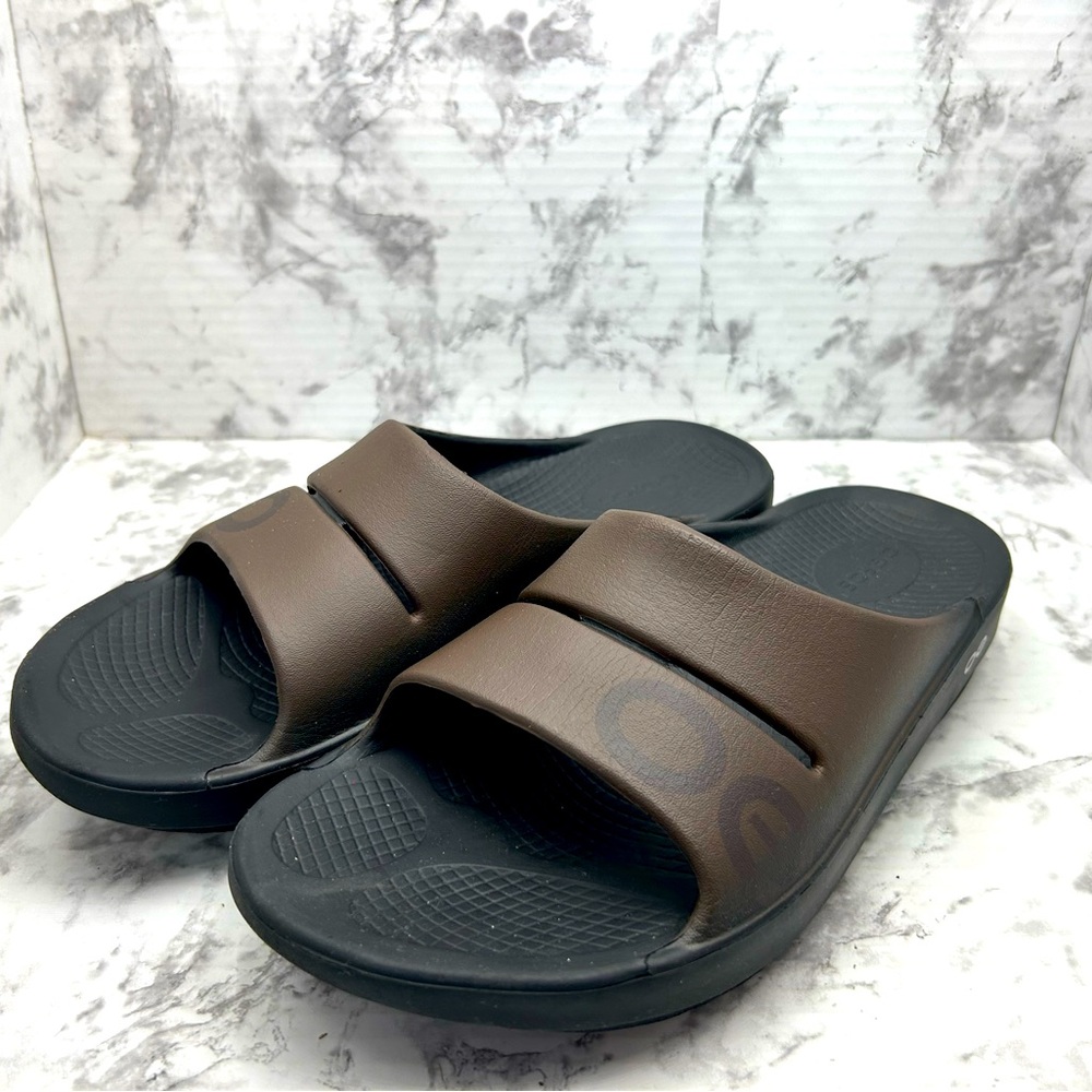 Mens Oofo Slides Size 8
